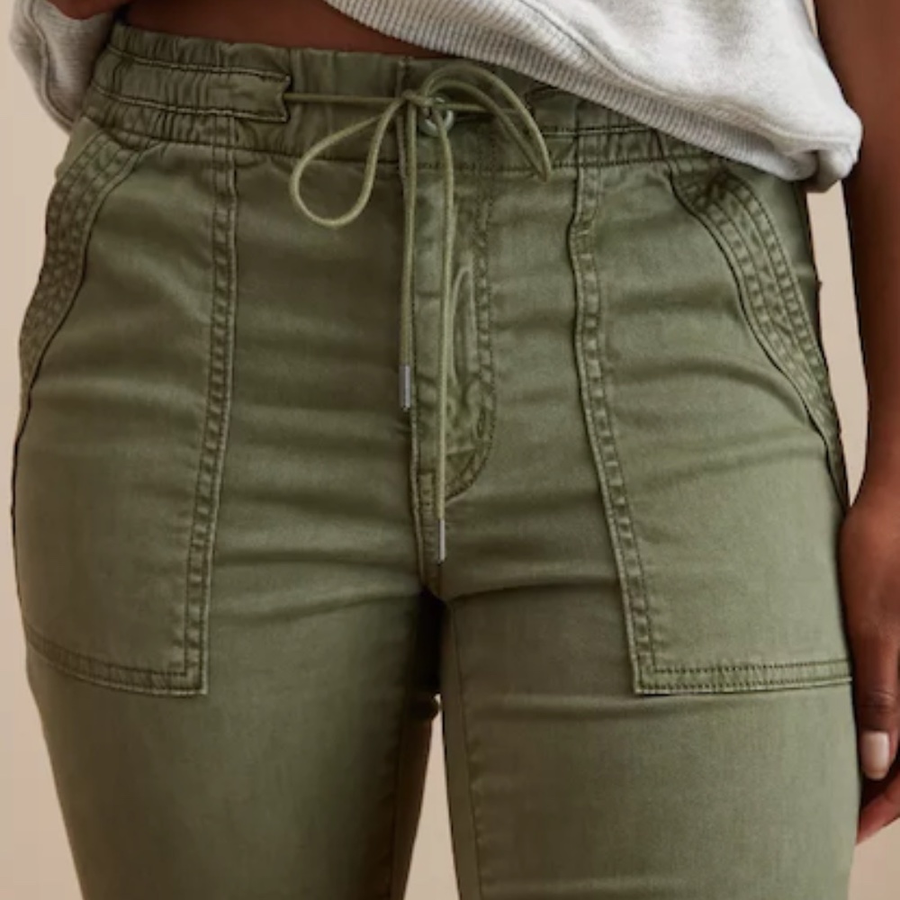 AE Next Level High-Waisted Jegging Jogger